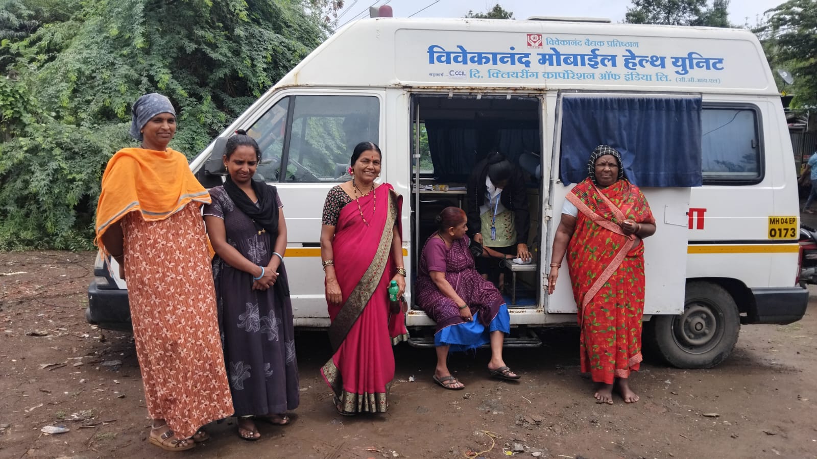 Vivekanand Mobile Health Unit community outreach